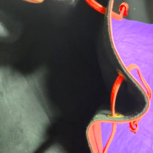 EUC LOUIS VUITTON NOE RED EPI SHOULDER BAG Date code AR0944 - Picture 7 of 12